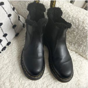 Dr. Martens 2976 Leonore Faux Fur Lined Chelsea